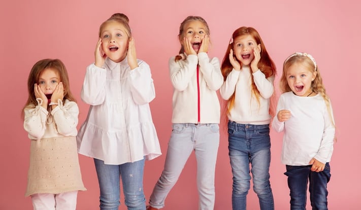 Cómo ayudar a los niños y niñas a expresar sus sentimientos y emociones en inglés: alegría, tristeza, rabia...